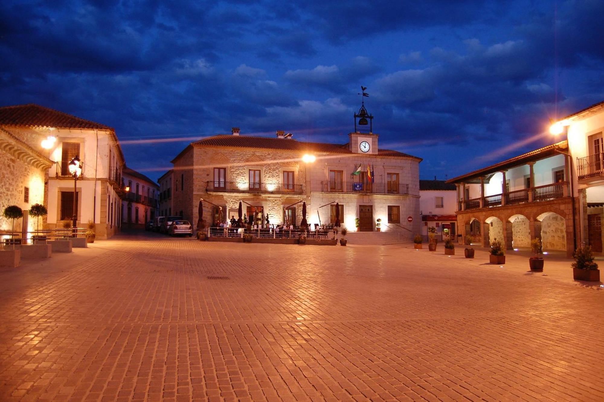 Hotel Los Usias Dos Torres Exterior photo